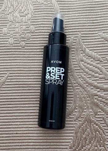 Avon Prep & Set Siyah Parlak Makyaj Spreyi