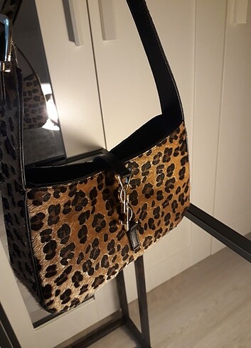 Beden YSL-Yves Saint Laurent Leopar Baget Çanta