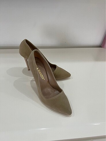 38 Beden Zara stiletto ayakkabı