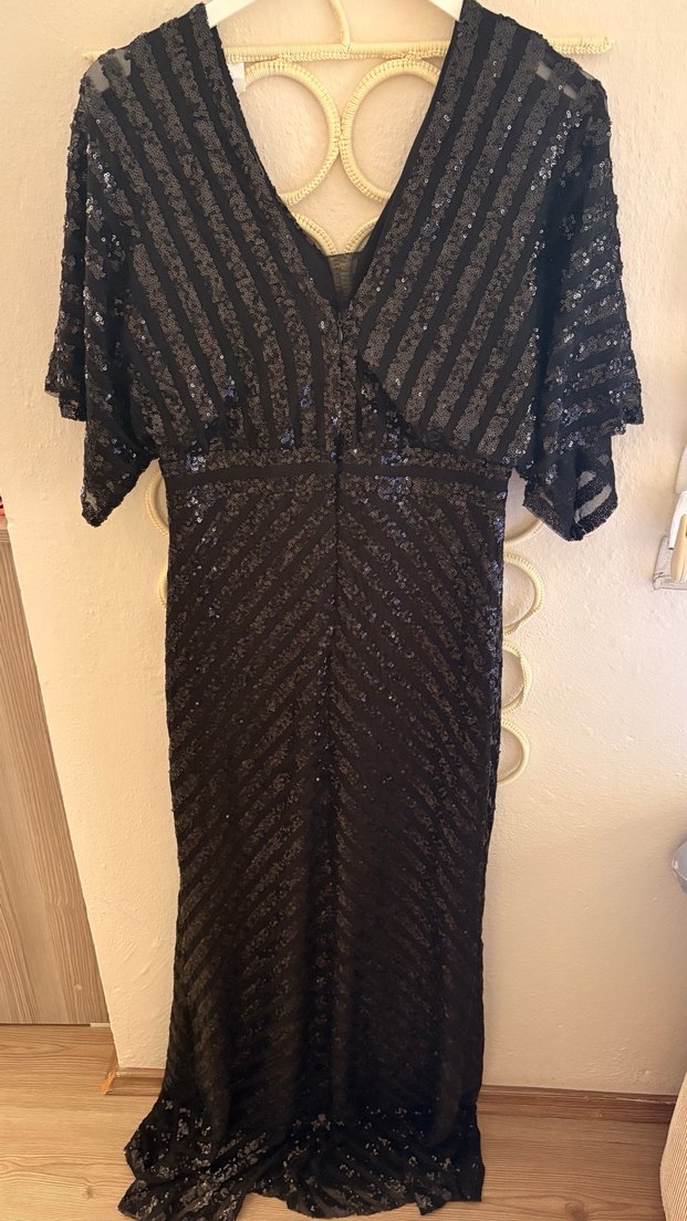 Siyah İşlemeli V Yaka Uzun Abiye Elbise 46 beden - Görsel 2