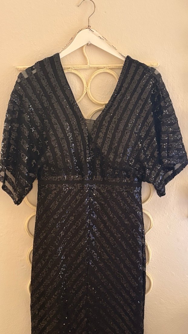 Siyah İşlemeli V Yaka Uzun Abiye Elbise 46 beden - Görsel 4