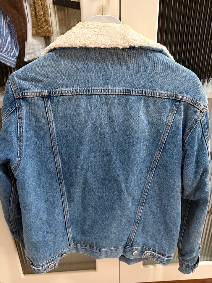 Peluş Detaylı Kadın Mavi Kot Ceket - Görsel 3