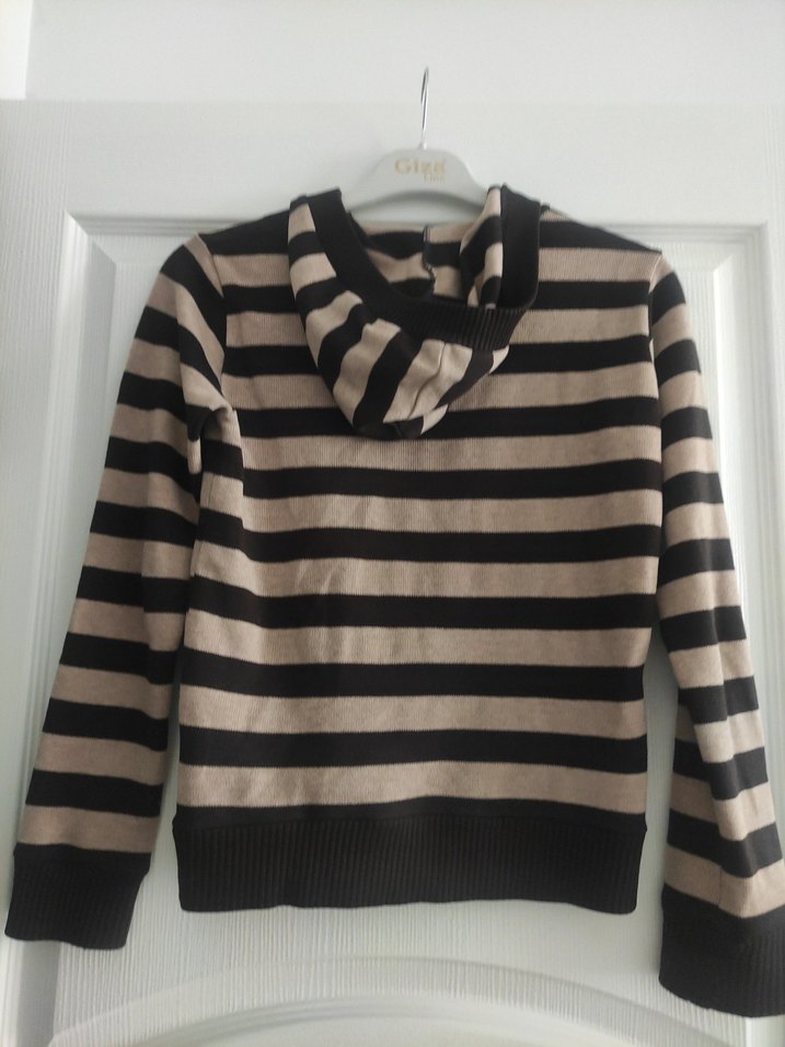 Bej Siyah Çizgili  Kazak - Görsel 2