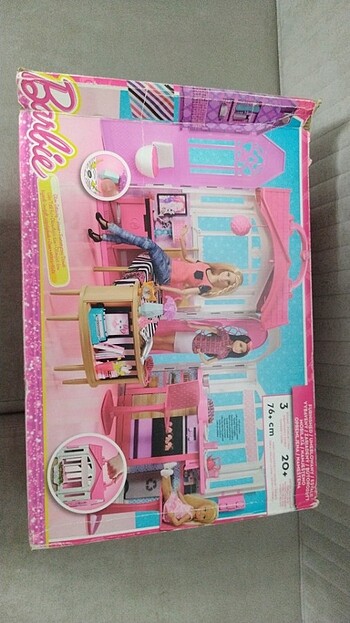 Barbie evi