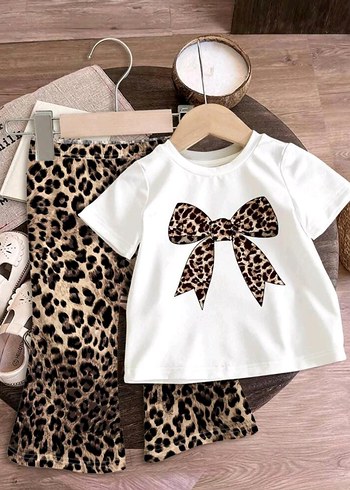 Kız Bebek Leopar Desenli Fiyonk Detaylı Takım