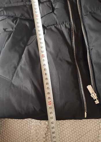 Kız Çocuk Siyah Fermuarlı Kapüşonlu Mont - Görsel 7