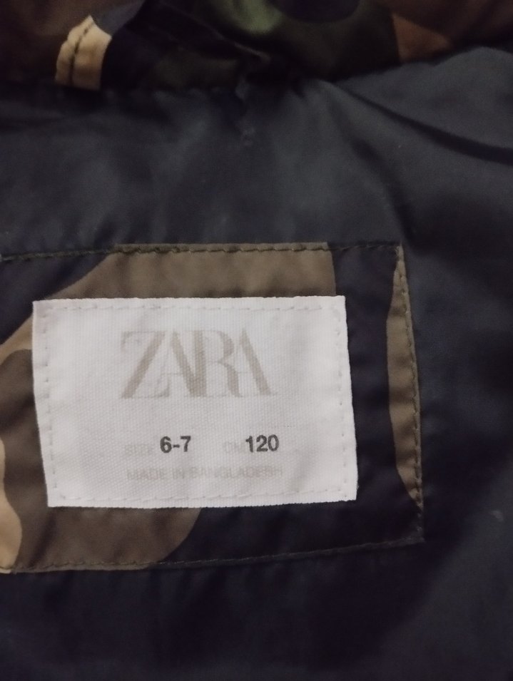 Erkek Çocuk Kamuflaj Desenli Kapüşonlu Yelek - Görsel 3