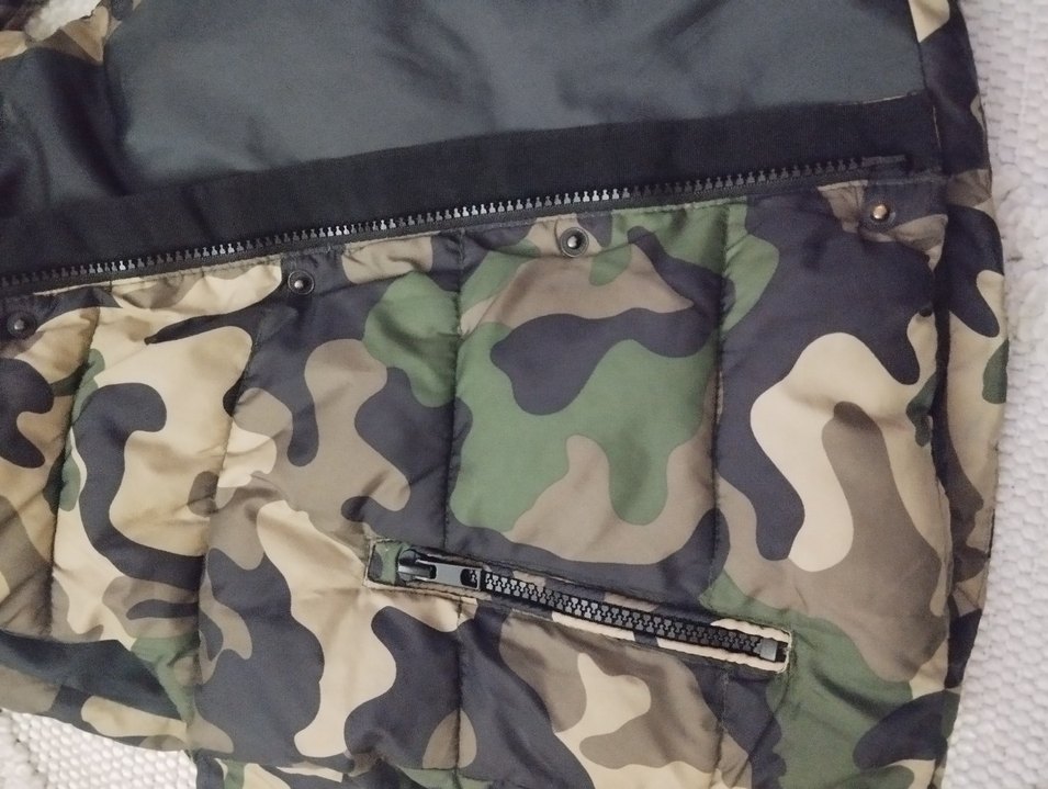 Erkek Çocuk Kamuflaj Desenli Kapüşonlu Yelek - Görsel 5