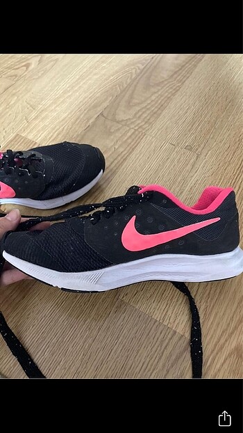 Nike kadın spor ayakkabı