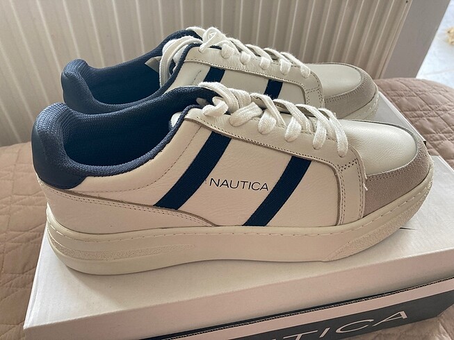 Nautica