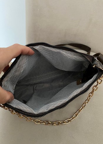 Fendi Zincir Detaylı Kahverengi Deri Fendi Çanta