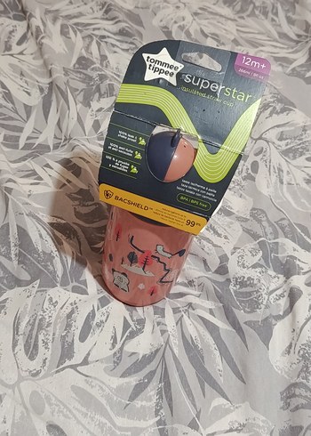 Diğer Tommee tippee suluk