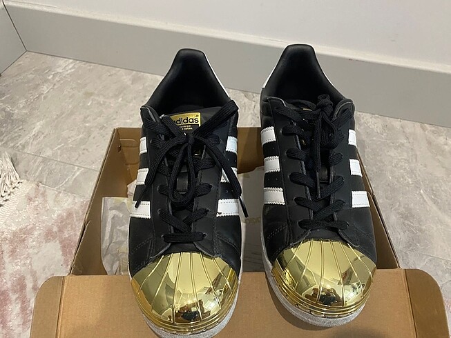 Adidas ayakkabı