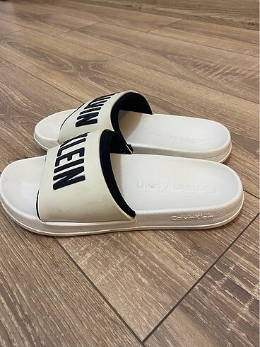 Calvin Klein CALVİN KLEİN