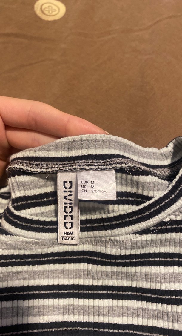 Kız Gri Çizgili Kısa Kollu Tişört - Görsel 2