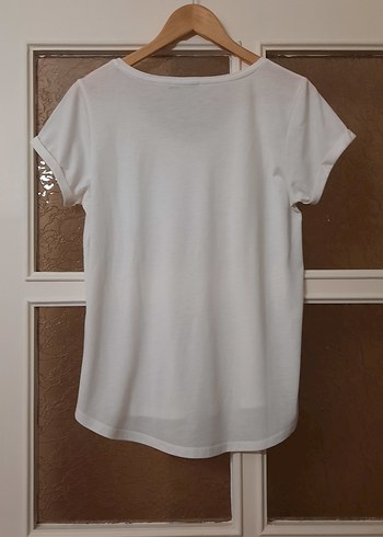 Kadın Beyaz V Yaka Kısa Kollu Tişört - Görsel 6