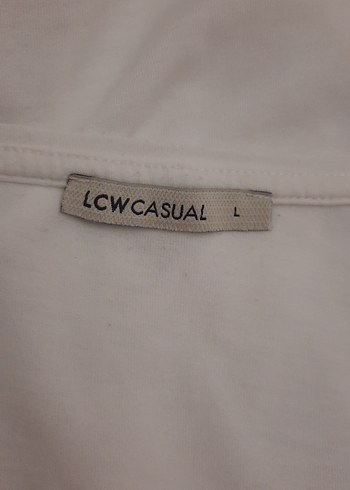 Kadın Beyaz V Yaka Kısa Kollu Tişört - Görsel 4