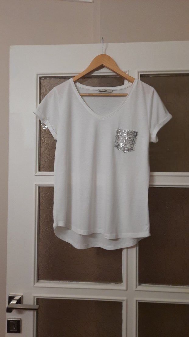 Kadın Beyaz V Yaka Kısa Kollu Tişört - Görsel 3