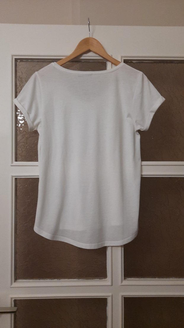Kadın Beyaz V Yaka Kısa Kollu Tişört - Görsel 5