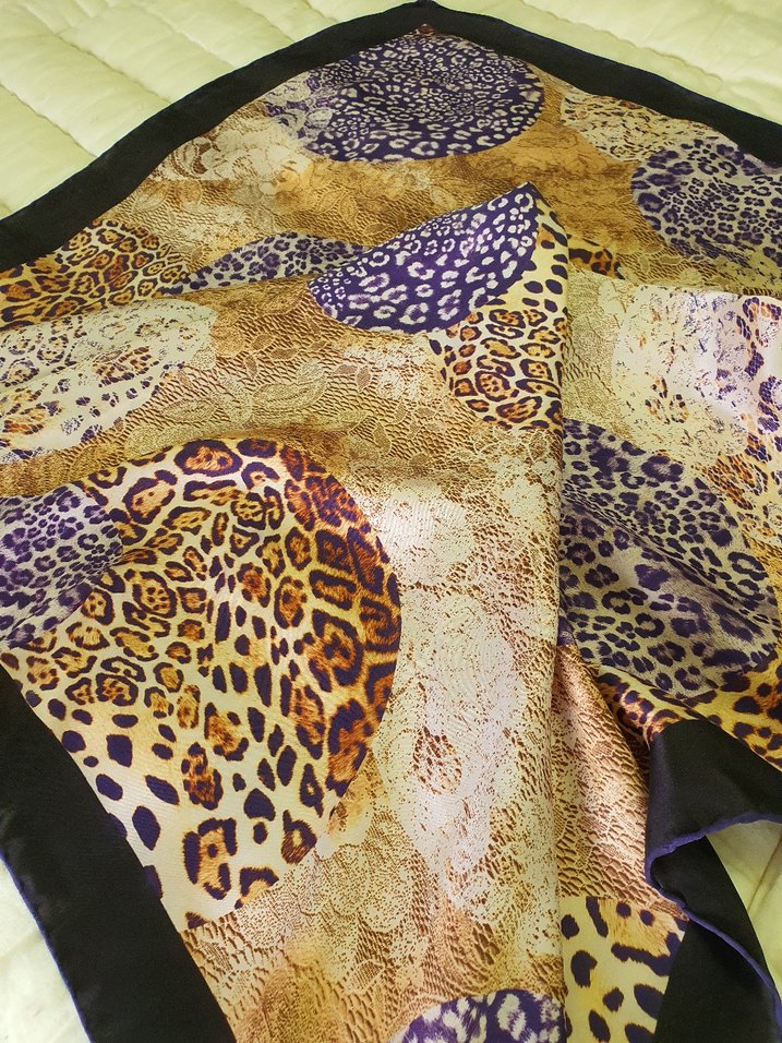 armine sura ipek eşarp - Görsel 4