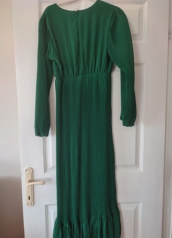 42 Beden yeşil Renk Tesettür abiye elbise