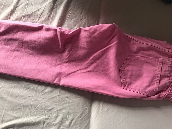 36 Beden Bershka pembe pantolon straıght model
