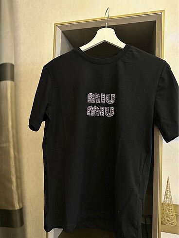 s Beden Miu miu pembe taşlı tişört