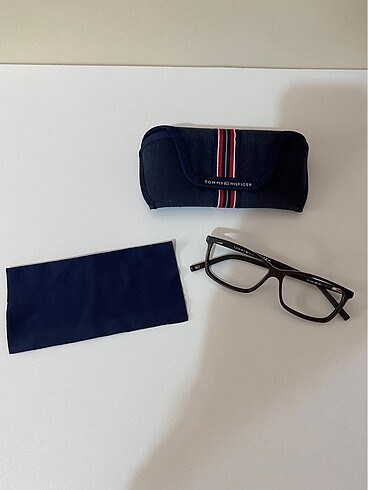 Tommy Hilfiger Optik Gözlük Çerçevesi