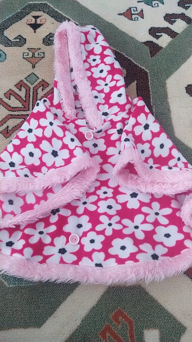 Çiçek Desenli Kapüşonlu Kız Panço - Görsel 2