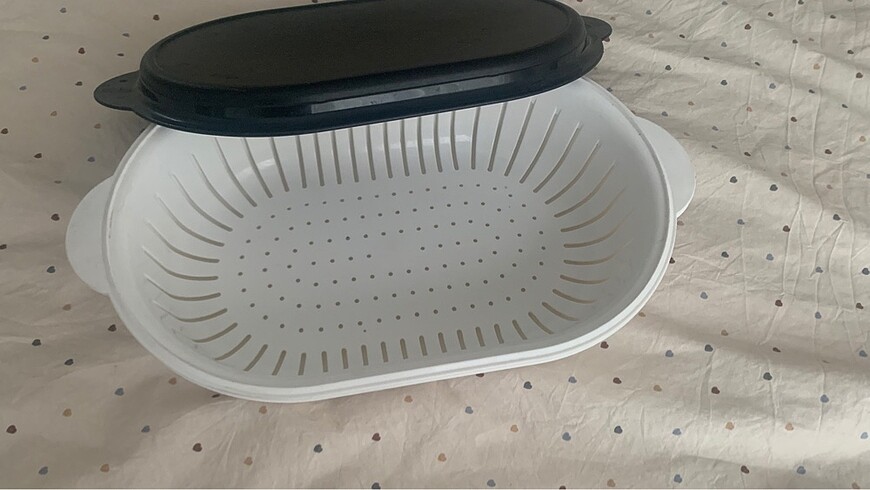 Tupperware Tupperware süzgeçli kab