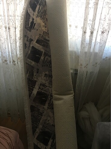 4 metre kare ince halı