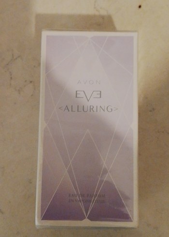 Avon Eve Alluring Kadın Parfümü