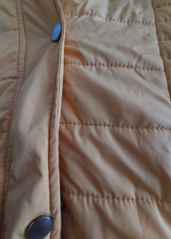 Sarı Düğmeli Kadın Kışlık Mont - Görsel 2