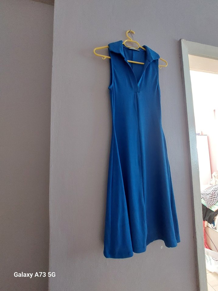 Mavi V Yaka Uzun Kollu Elbise - Görsel 4