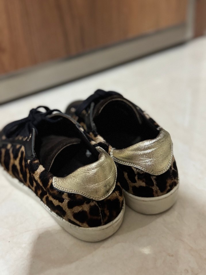 Kahverengi Leopar Desenli Kadın Spor Ayakkabı - Görsel 2