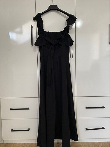 Sırt dekolteli midi elbise - Görsel 2