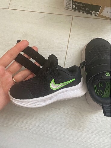 21 Beden Nike bebek spor ayakkabı