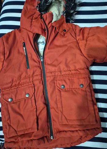 Kürklü Kapüşonlu Erkek Çocuk mont - Görsel 5