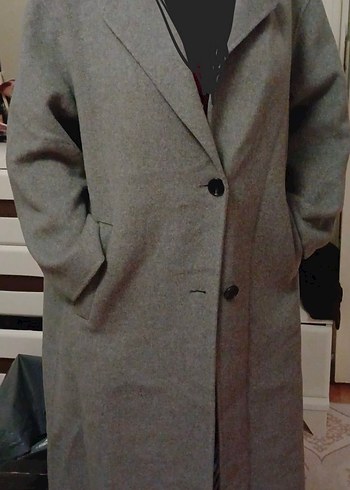 Düğmeli Gri Kaban - Görsel 2