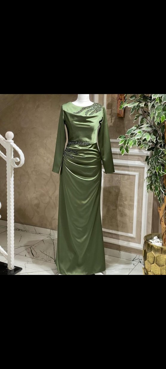 Uzun Kollu Nakışlı Kadın Abiye Elbise - Görsel 3