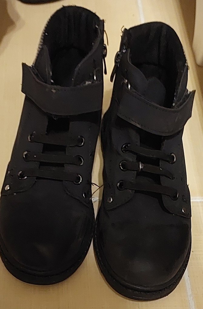 erkek çocuk bot - Görsel 2