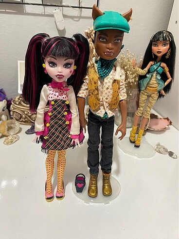 Monster High Draculaura ve Clawd