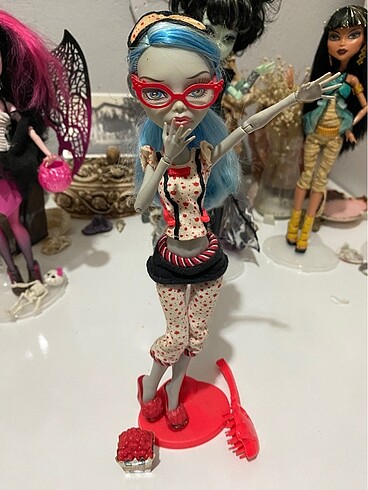 Monster High Dead Tired Ghoulia Yelps
