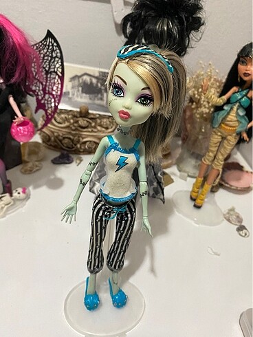 Monster High Dead Tired Frankie Stein