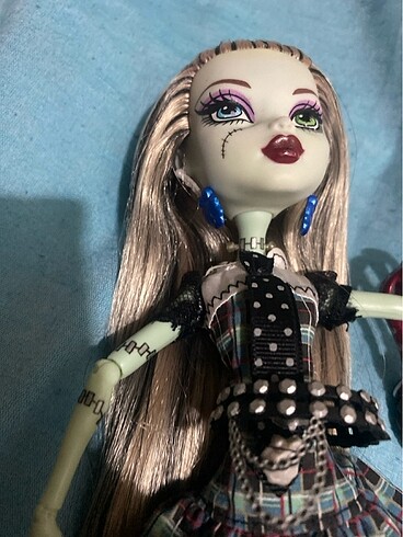 Beden Monster High Basic Frankie Stein