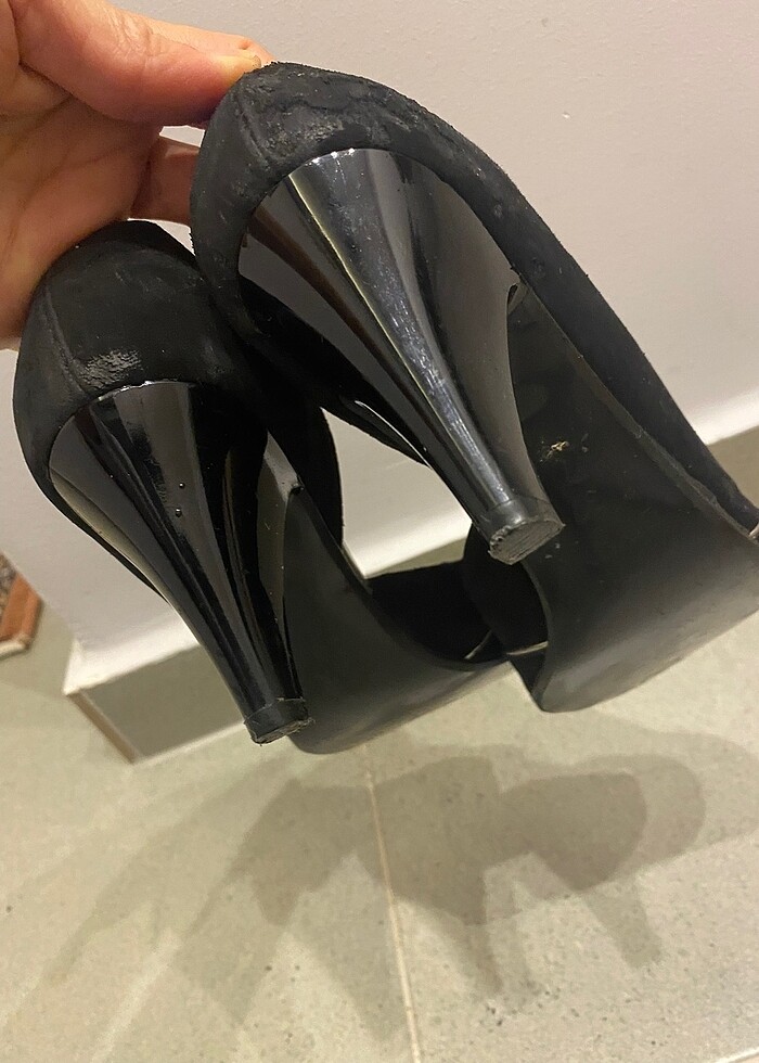 Siyah kısa topuk ayakkabı - Görsel 2