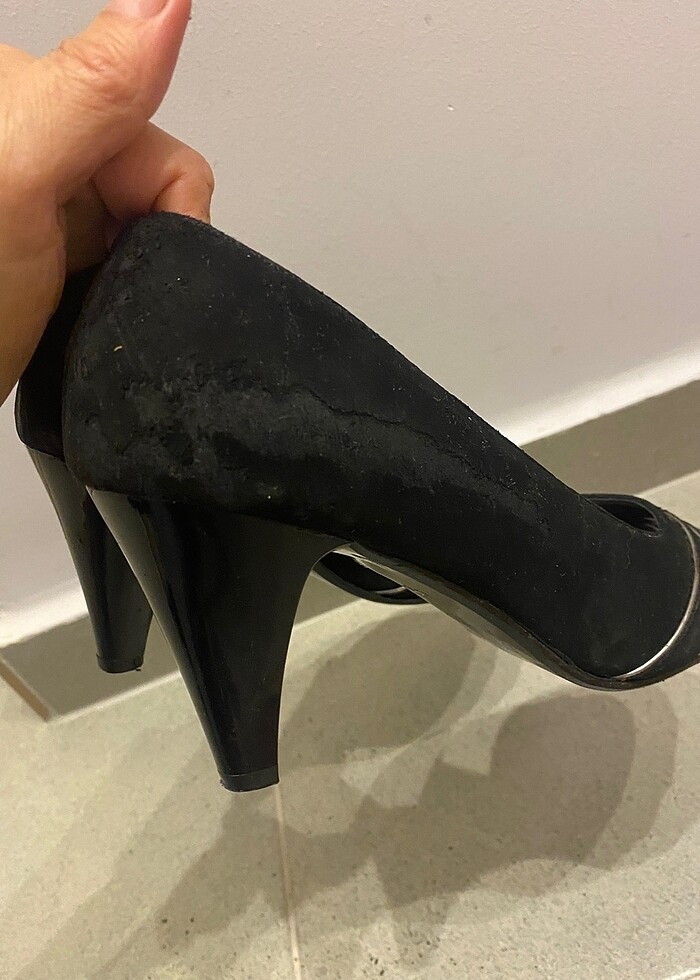 Siyah kısa topuk ayakkabı - Görsel 3