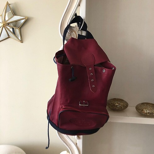 Lacoste sırt