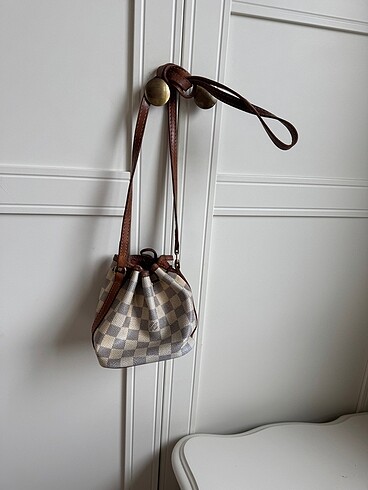 Louis Vuitton Louıs vuıtton