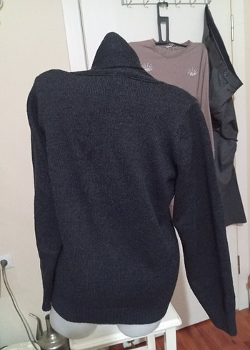 Düğmeli Gri Yün Hırka - Görsel 5